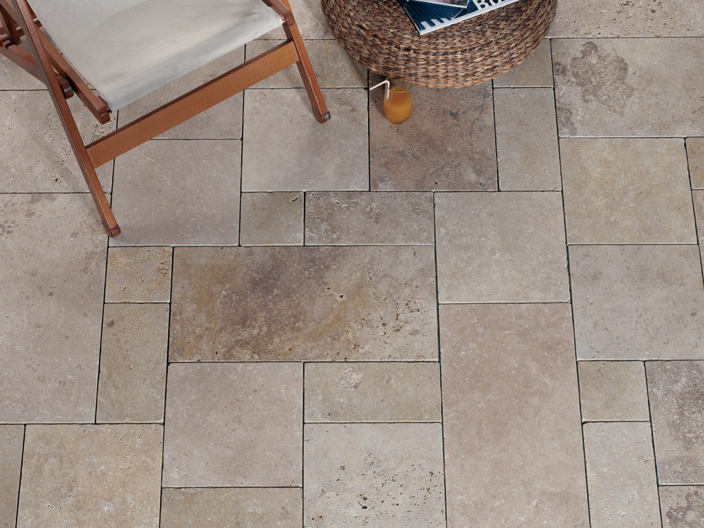 Travertine Tiles and Sets: Removal and Application Guide